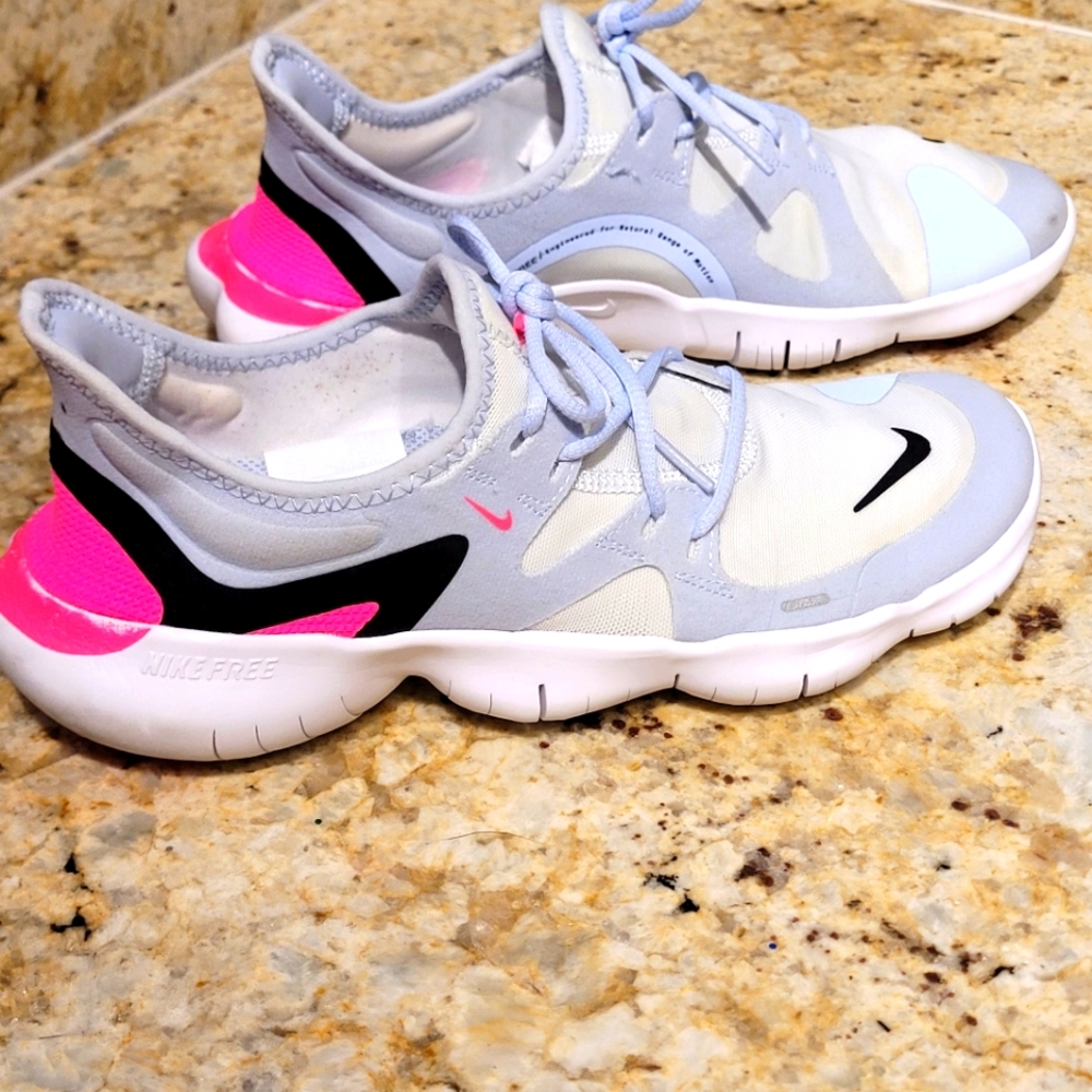 Nike size 8 women's